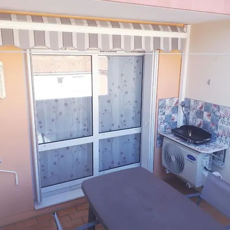 Apartment Joli Et Spacieux